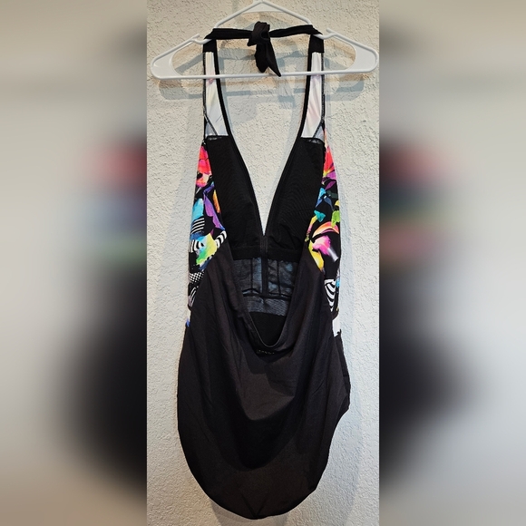 Sonsie One Piece Halter Swimsuit size 20W - Picture 2 of 2